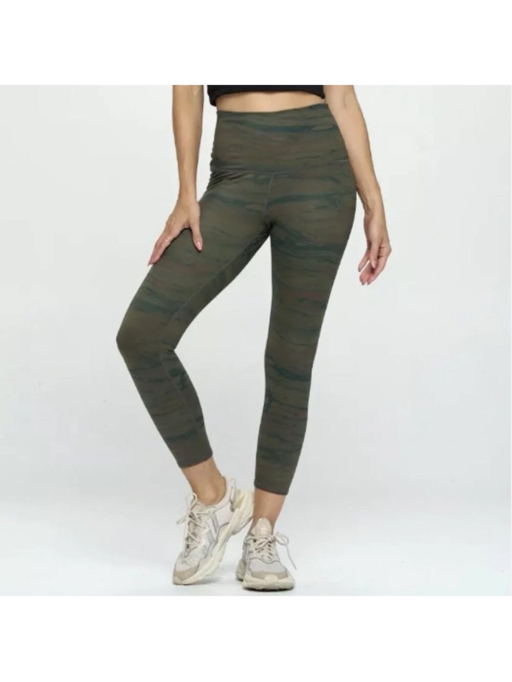 High-Rise Camo Performance Leggings